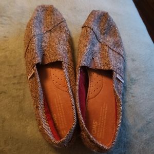 Toms grey rainbow shoes NWOT